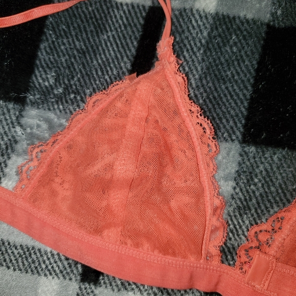 Lace Bralette - Picture 8 of 10